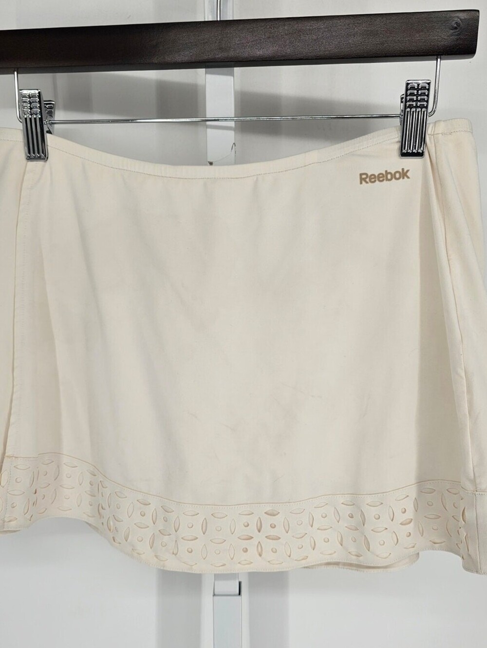 Reebok Womens Sz XL Athletic Tennis Skirt Skort White w/ Eyelet Bottom